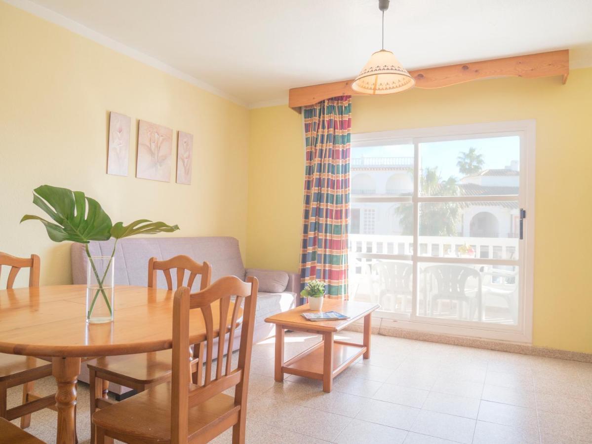 Marineu Playa Romana Apartment